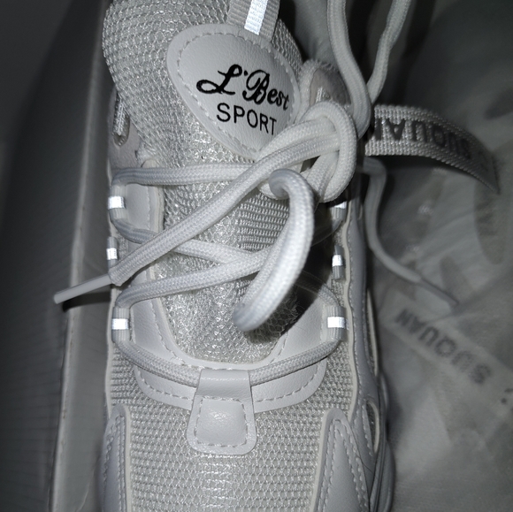 Ladies sneakers new - Picture 5 of 6